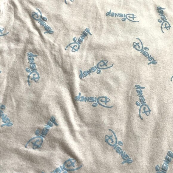 Disney Adult Light Weight Cropped Logo T-Shirt-White-Size S-GUC - Picture 7 of 7